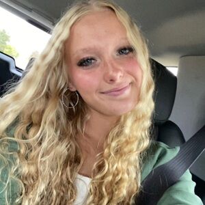 Meet your Posher, Carlie